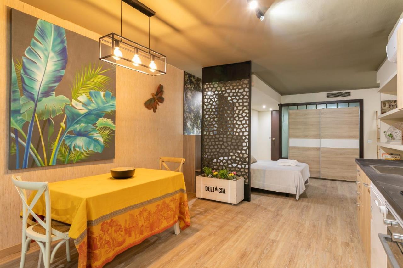 Tropical Loft Apartment อาลิกันเต ภายนอก รูปภาพ