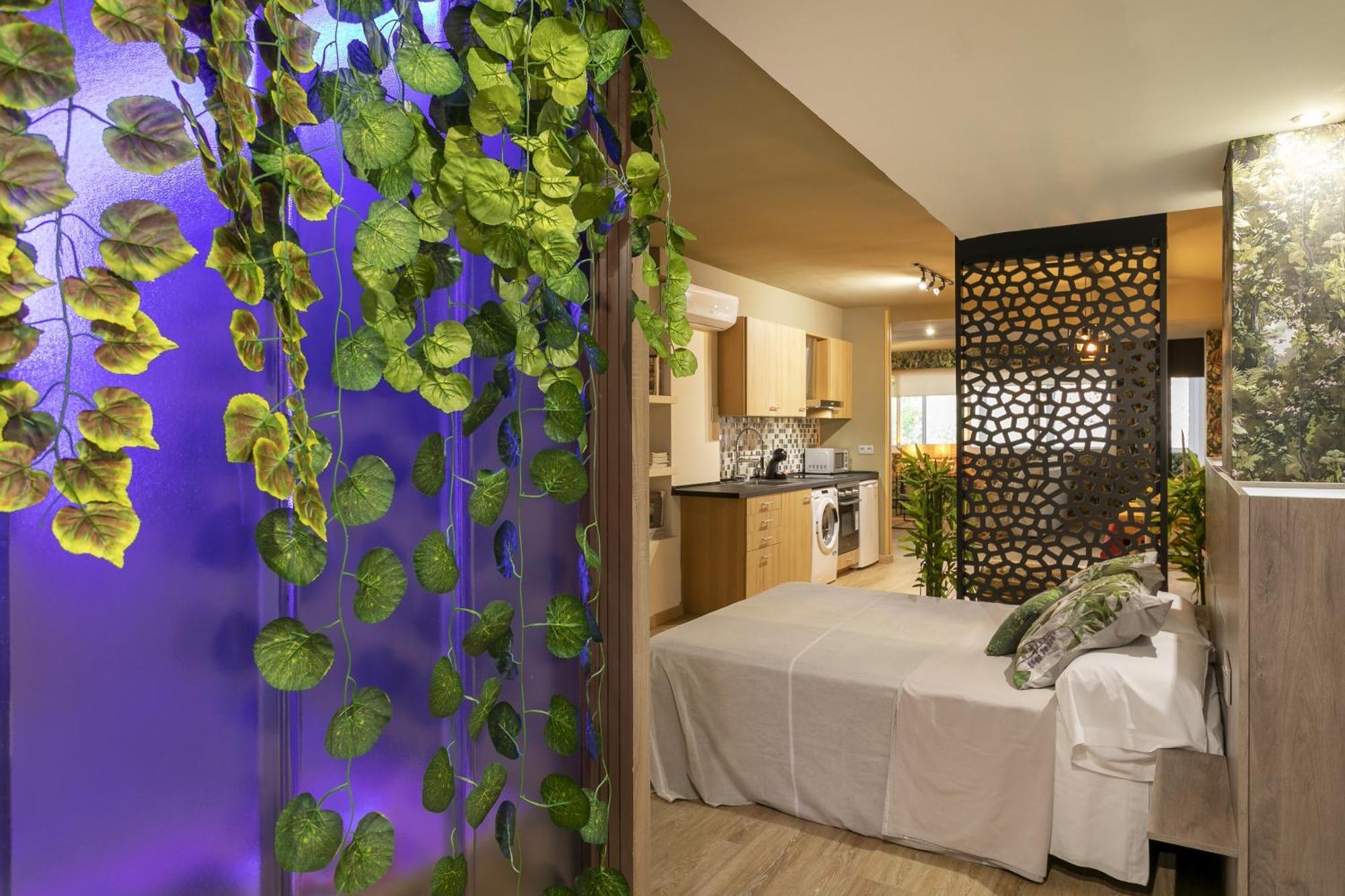 Tropical Loft Apartment อาลิกันเต ภายนอก รูปภาพ